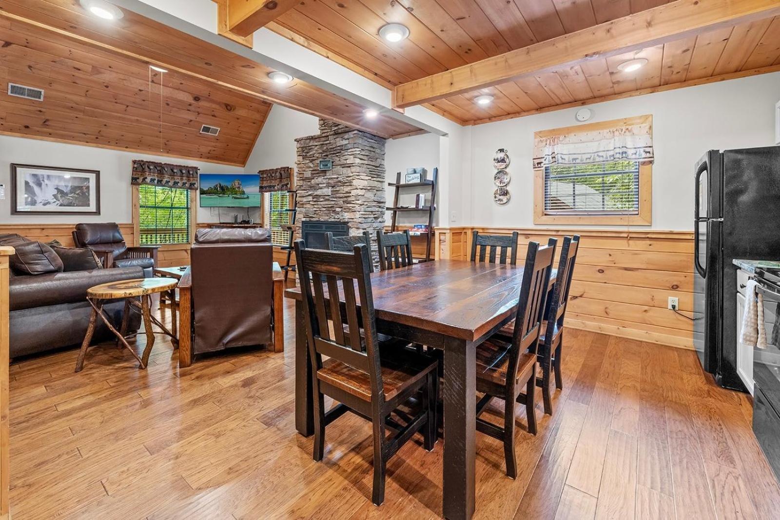Sugar Bear Mountain﻿ Cabin Pigeon Forge Exterior photo